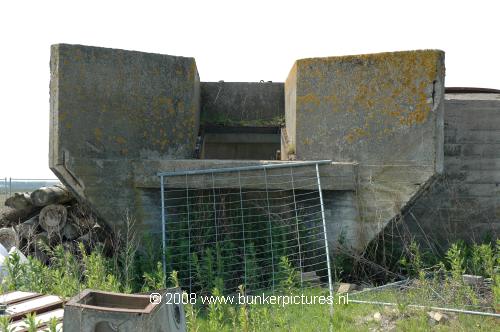 © bunkerpictures - Type radar bunker